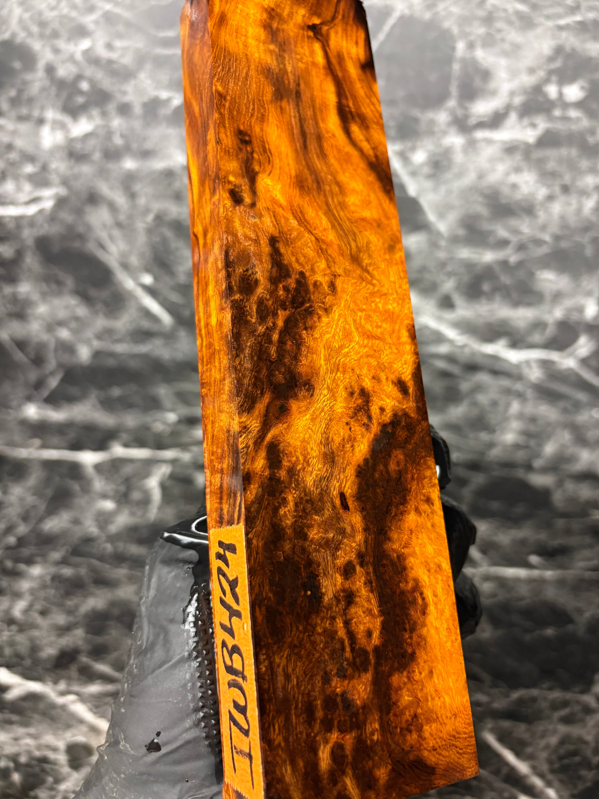 IWB424 - 9.2 x 2.2 x 1.1”