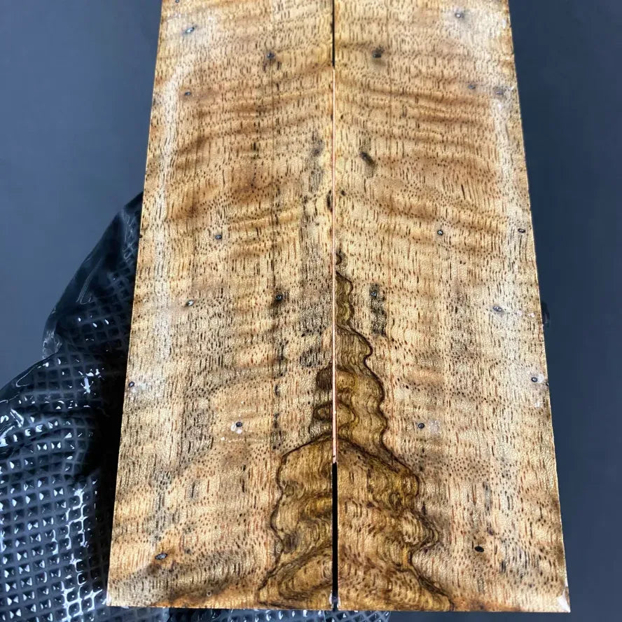 HCMS107 - 5.62 x 1.63 x .38”