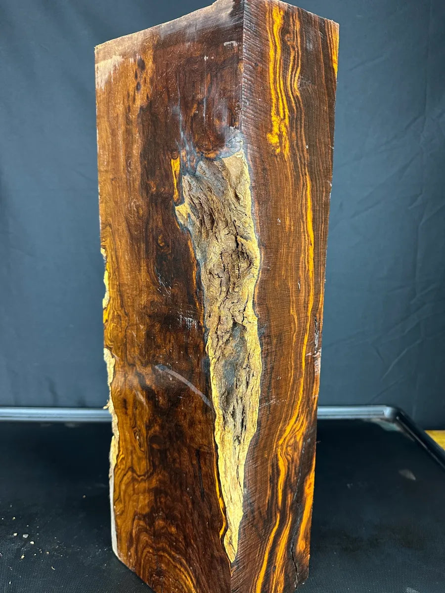 IWRAW110 - 22.8 x 8.2 x 5.5”