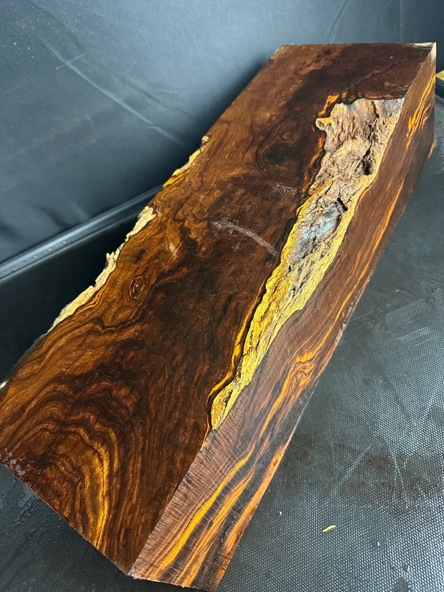 IWRAW110 - 22.8 x 8.2 x 5.5”