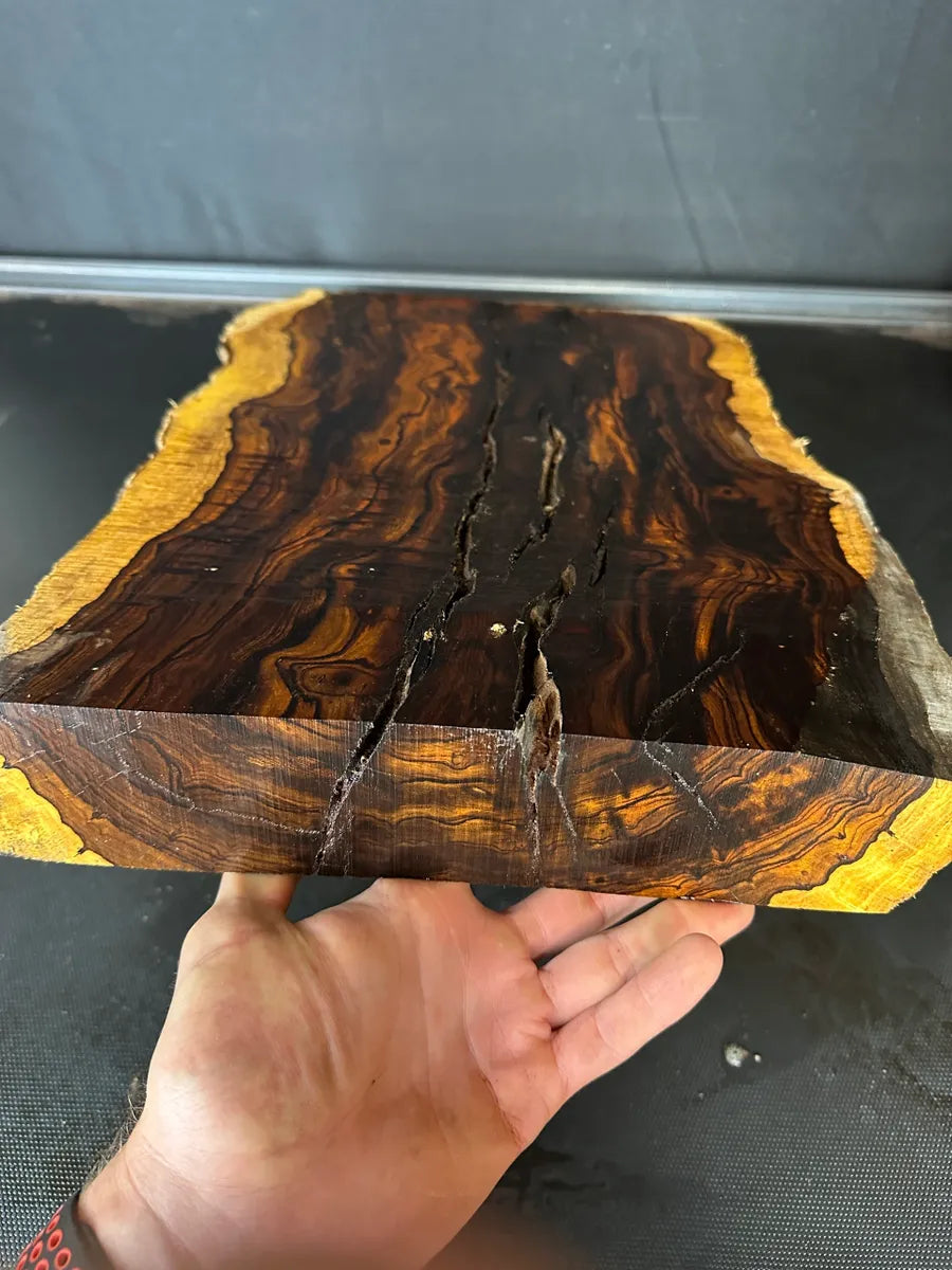 IWRAW111 - 19 x 11 x 2.2”