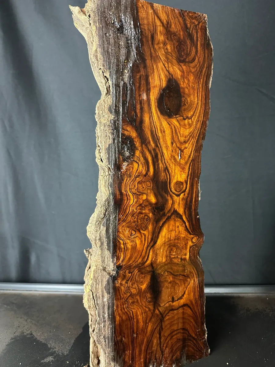 IWRAW112 - 23.5 x 8-4 x 2.9”