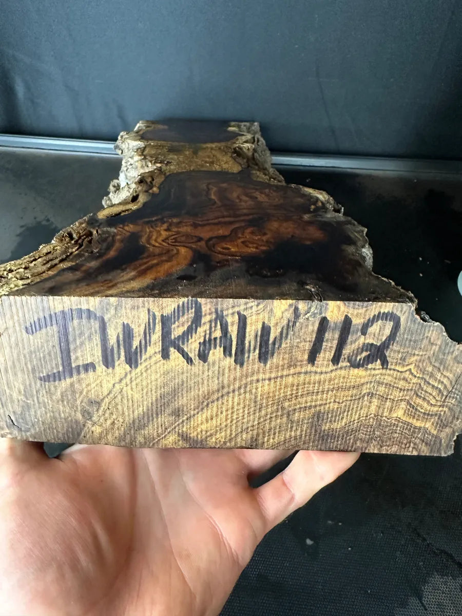 IWRAW112 - 23.5 x 8-4 x 2.9”