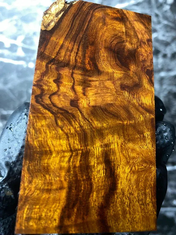 GEM115 - 3.97 x 2.12 x .94”