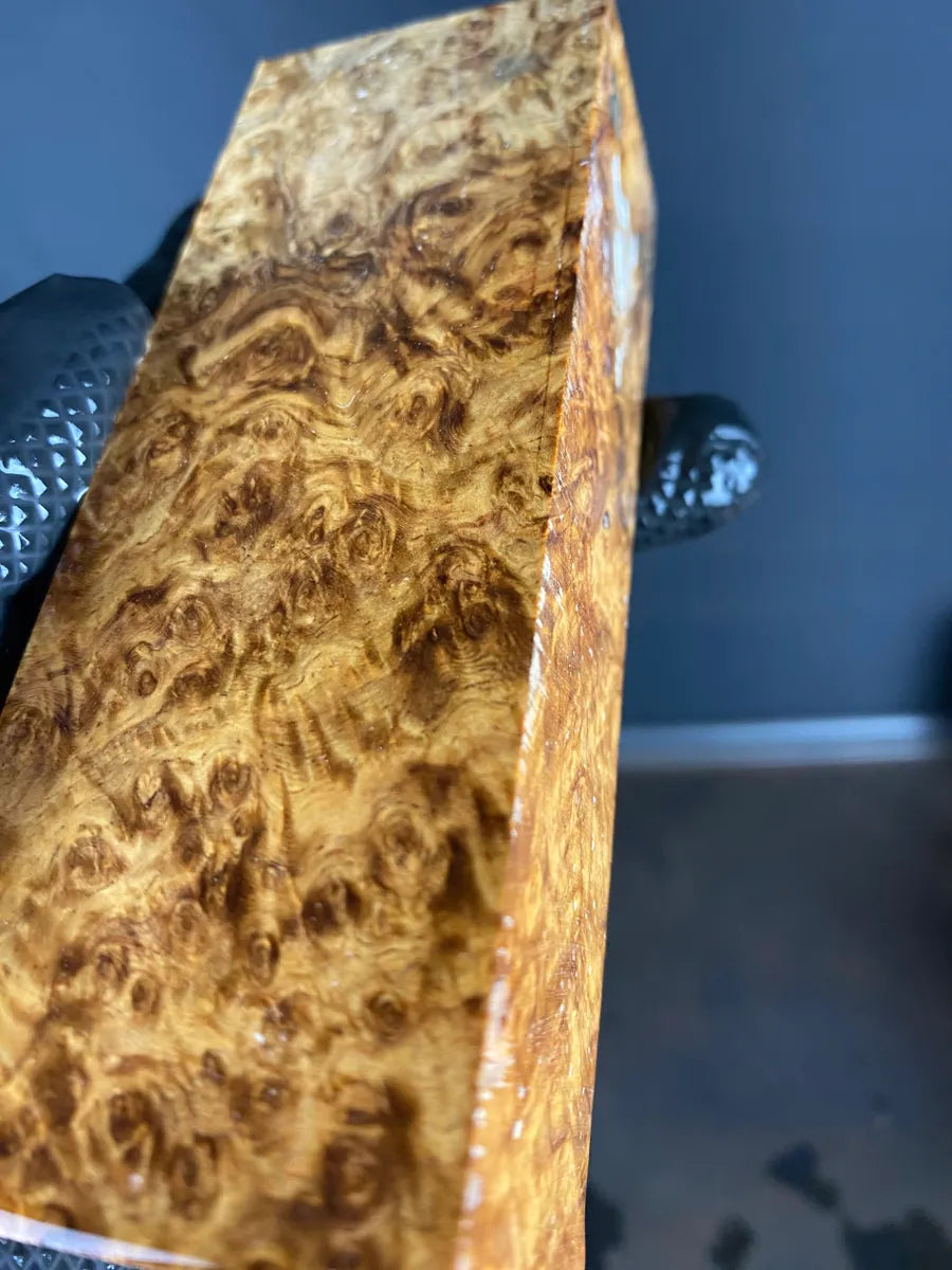 AMB137 - 5.23 x 1.85 x 1.32”