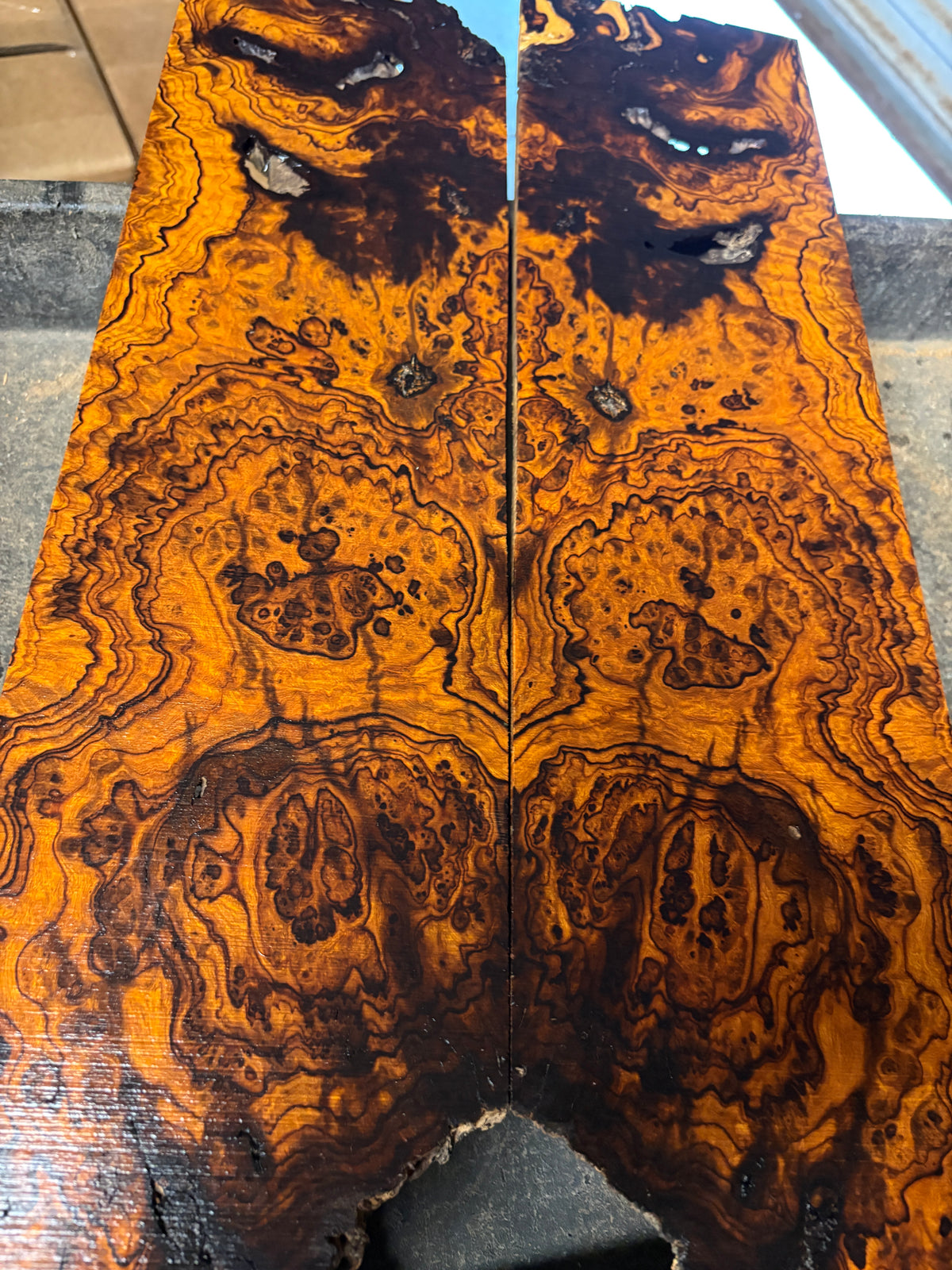 GUITAR TOP106 - 27 x 5.9 x .42”