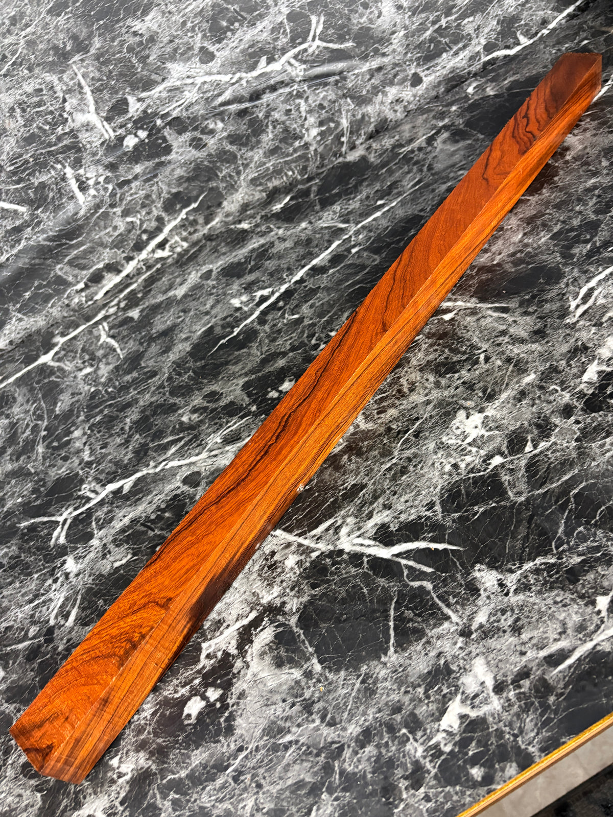 Mastergrade Instrument Quality Turning Pool Cue Desert Ironwood IWBF506 - 30 x 1.5 x 1.6-1.43”