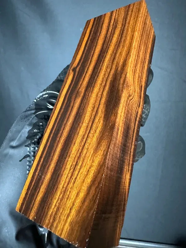 IWBF201 - 5.25 x 1.7 x 1.2”