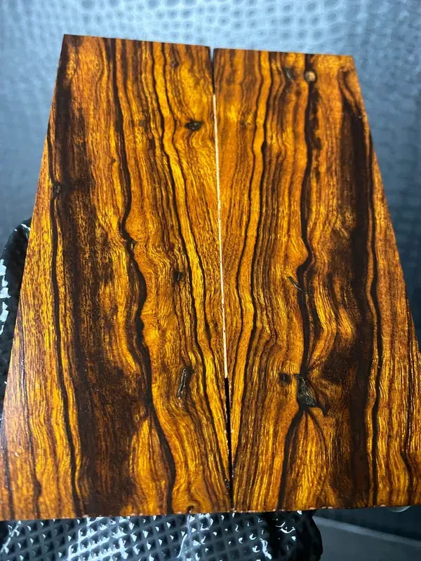 IWSF253 - 5 x 1.73 x .45”