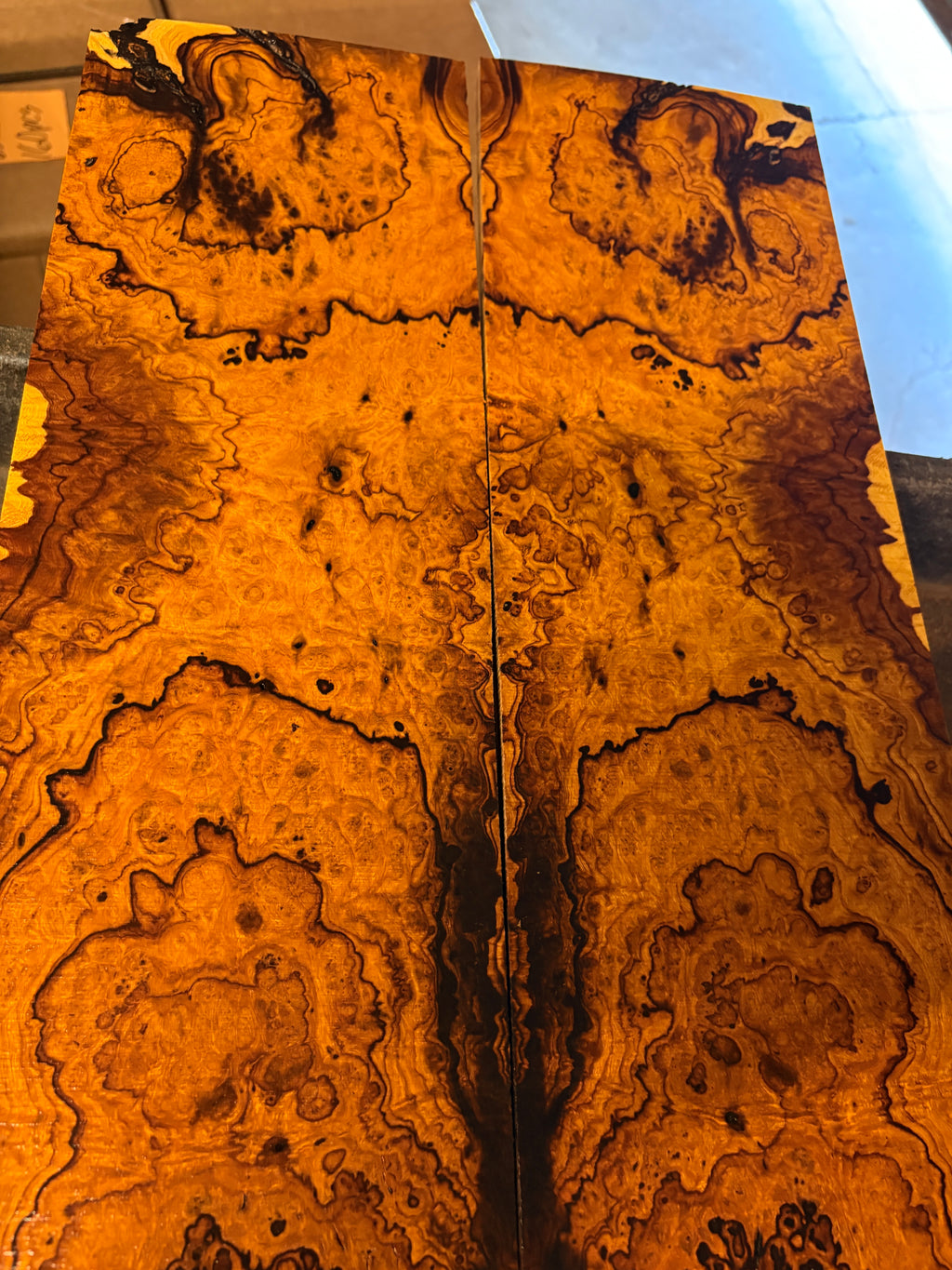 GUITAR TOP107 - 27 x 5.95 x .42”