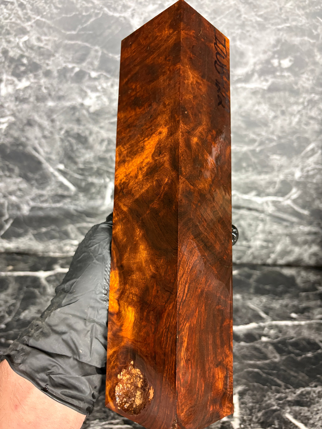 IWB422 - 10 x 2.35 x 2.12”