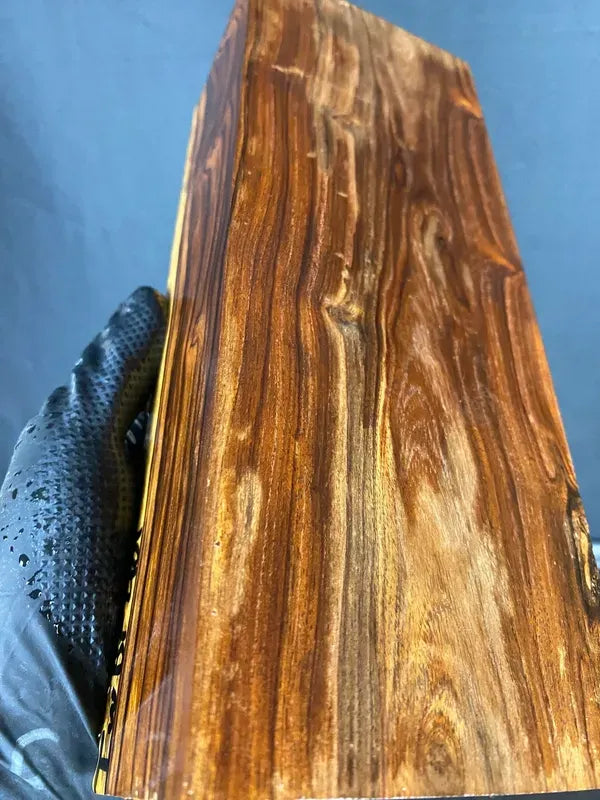 IWBF401 - 10.25 x 3.9 x 2.9”