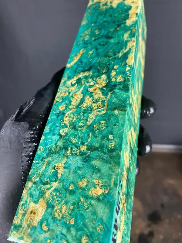 BXBD402 - 8 x 1.85 x 1.85”