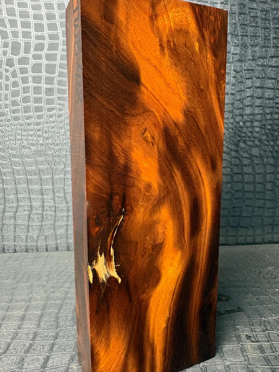 IWB412 - 9.45 x 3.6 x 1.65”