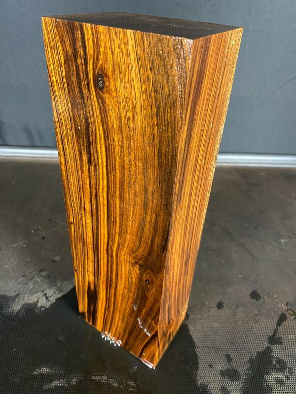 IWBF421 - 11.9 x 4.9 x 2.9”