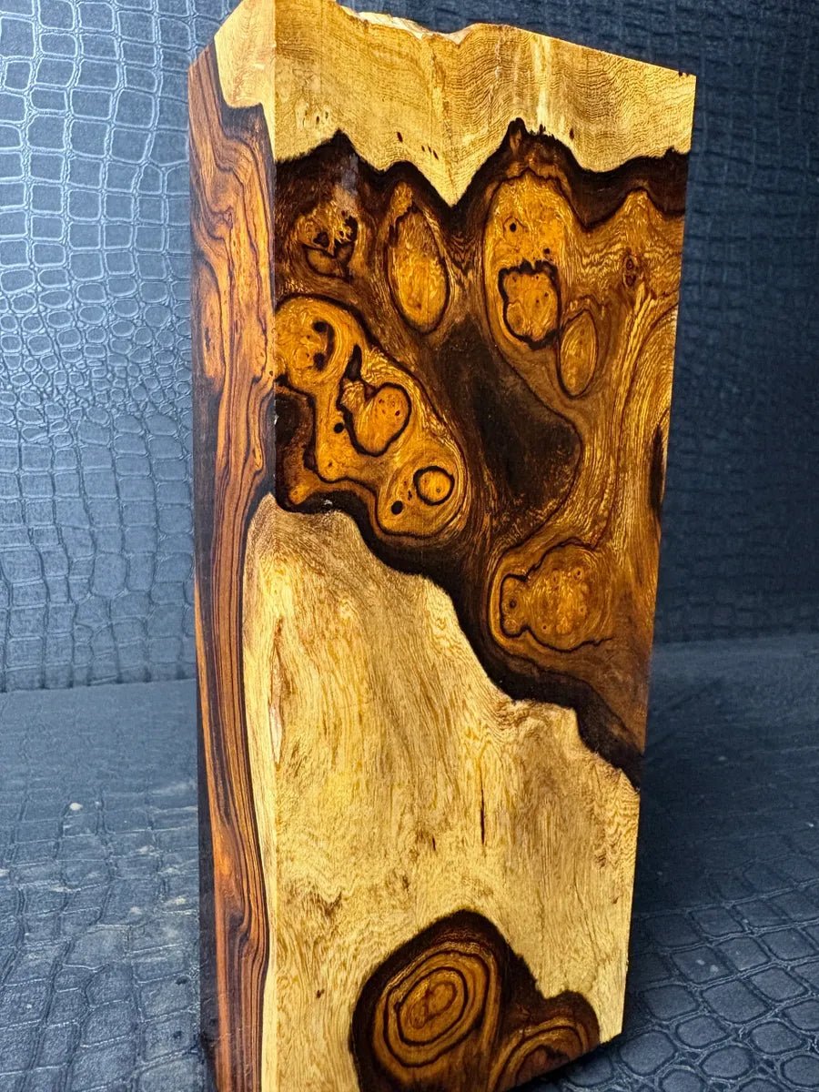 IWB431 - 8.2 x 3 x 2”