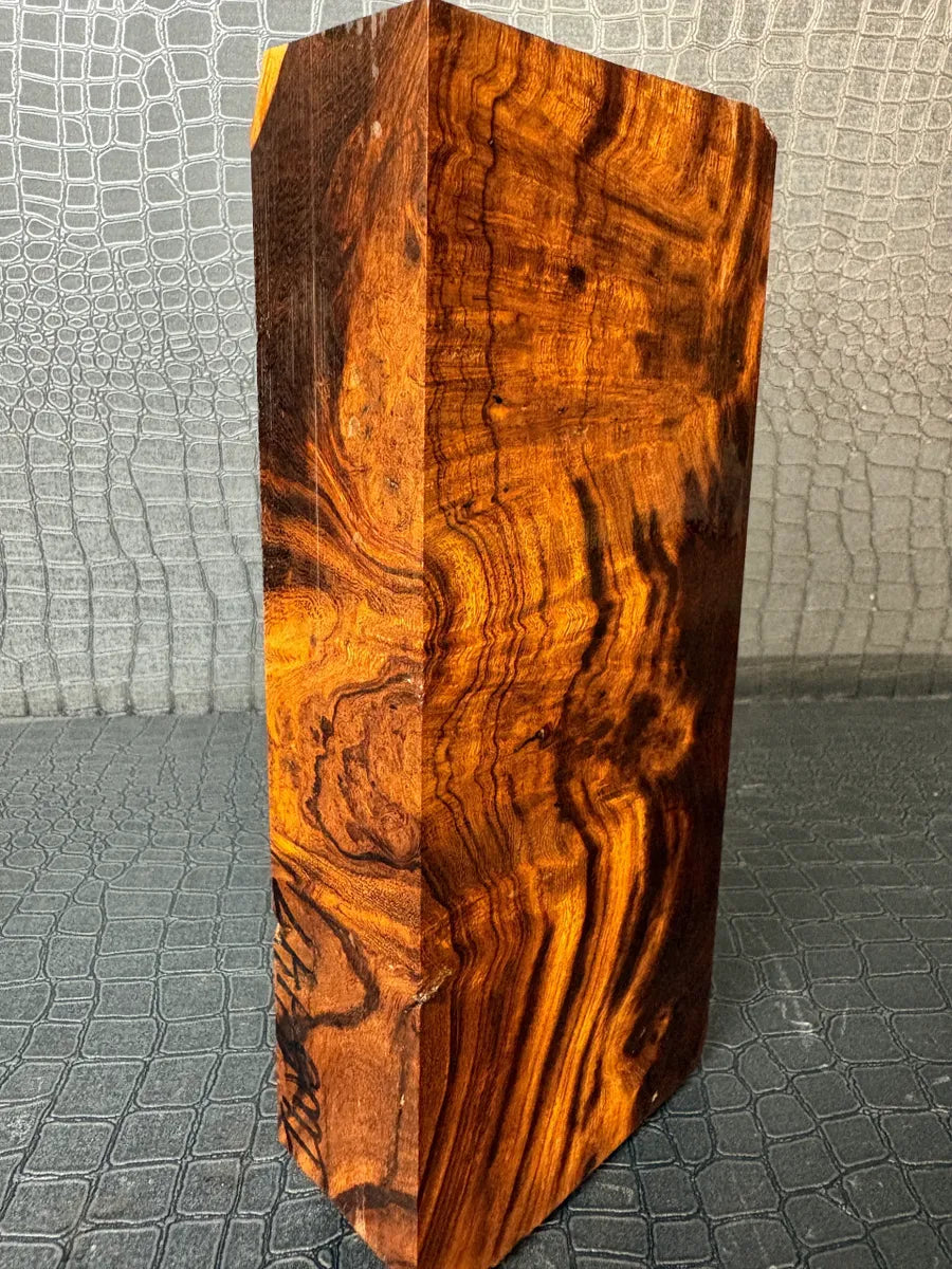 IWB447 - 8.25 x 3.5 x 1.6”