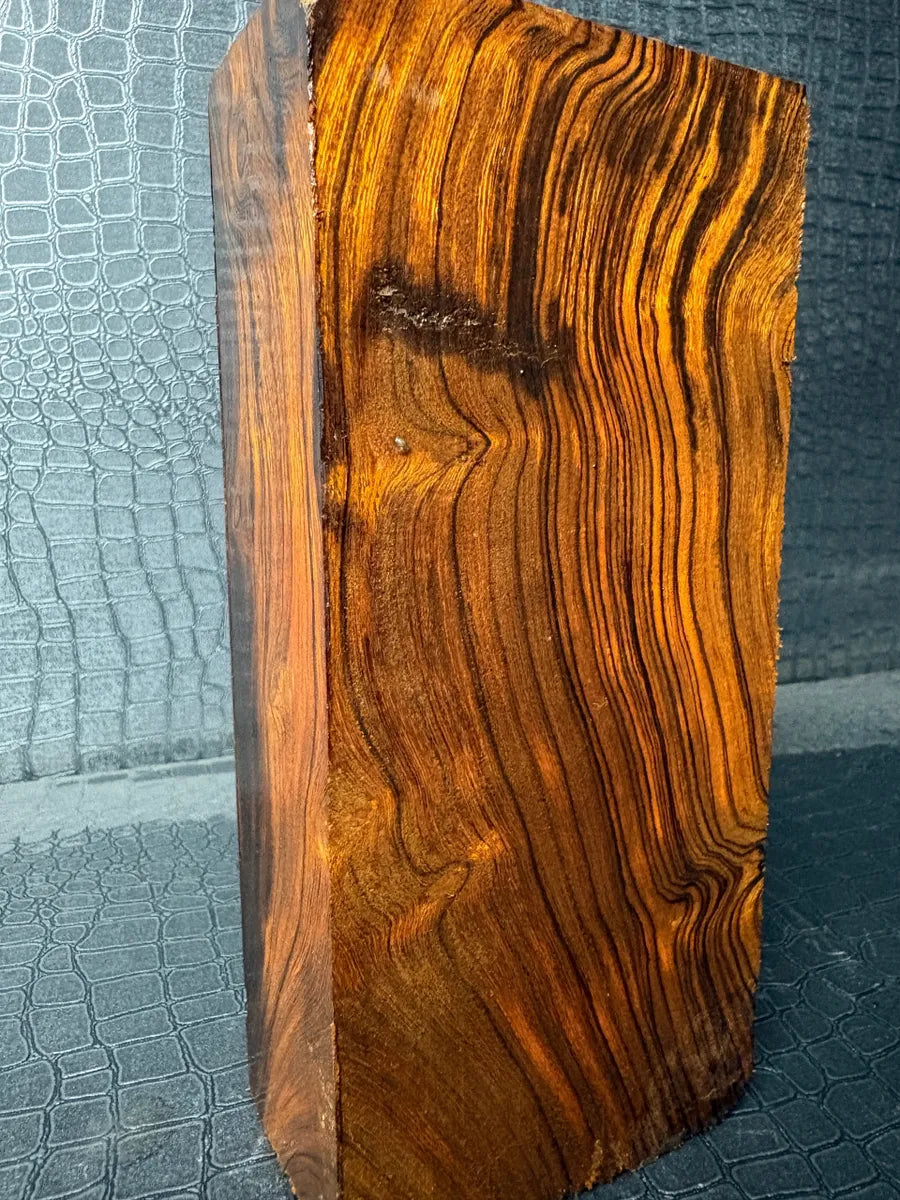 IWB458 - 7.85 x 3.5 x 2.1”