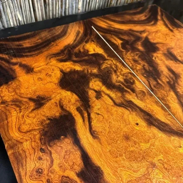 GUITAR TOP IWS497 - 15.5 x 7.5 x .34”