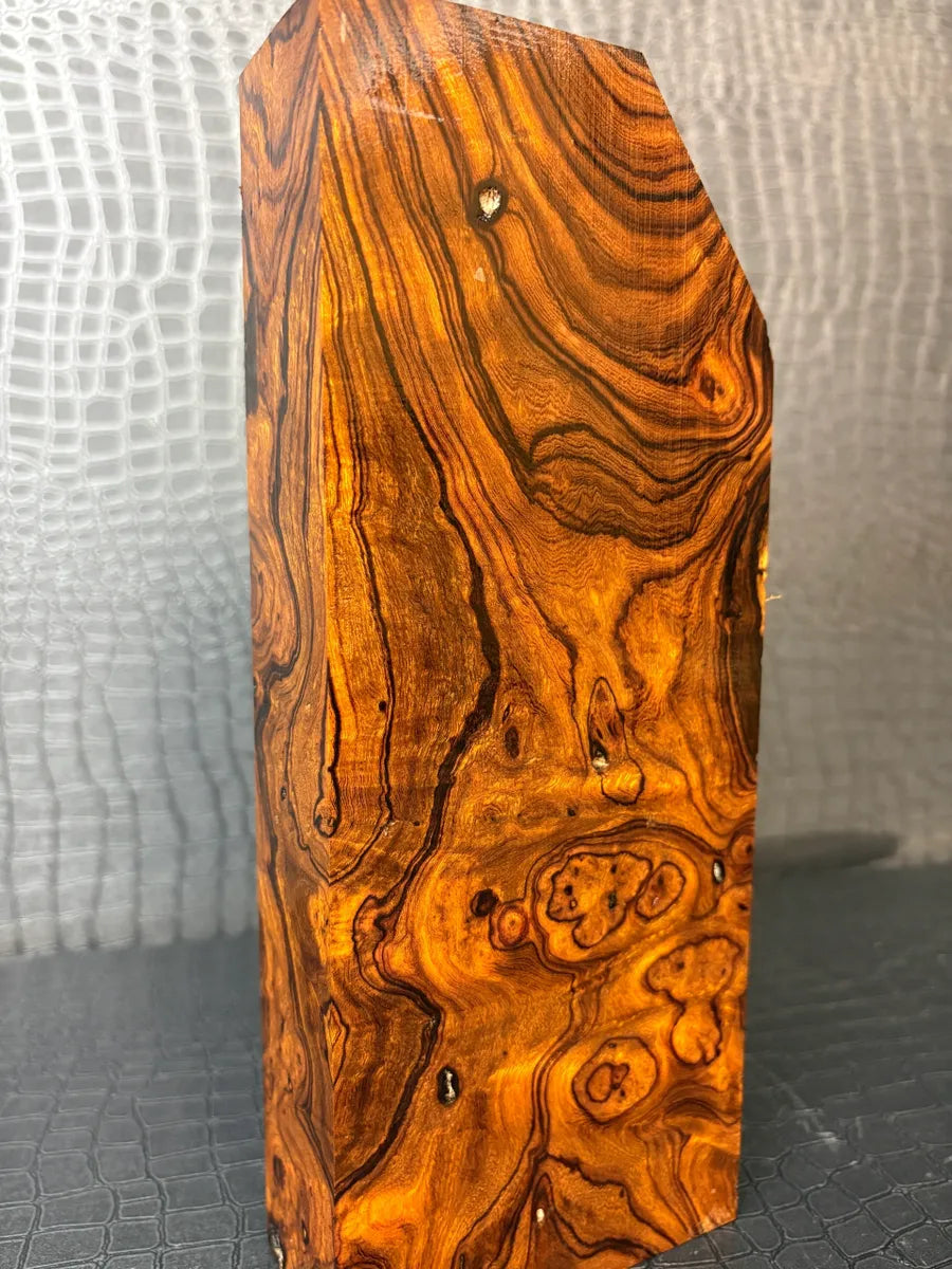IWB499 - 10.25 x 4-2.6 x 1.85”