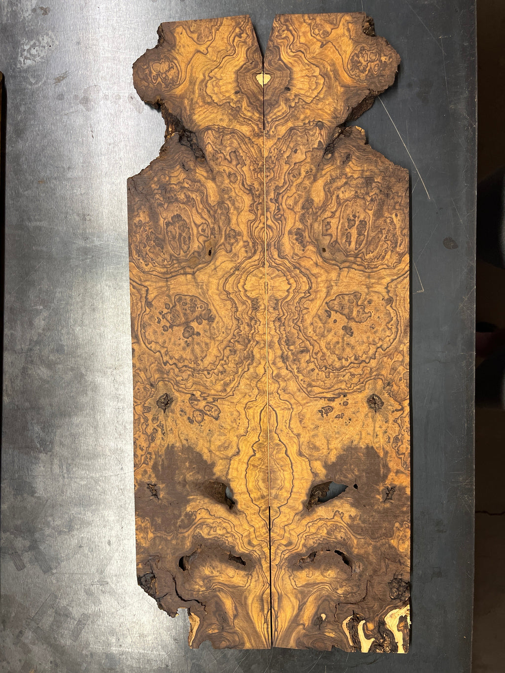 GUITAR TOP106 - 27 x 5.9 x .42”
