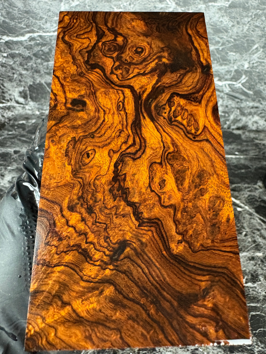 IWB450 - 6.5 x 3.3 x 2.37”