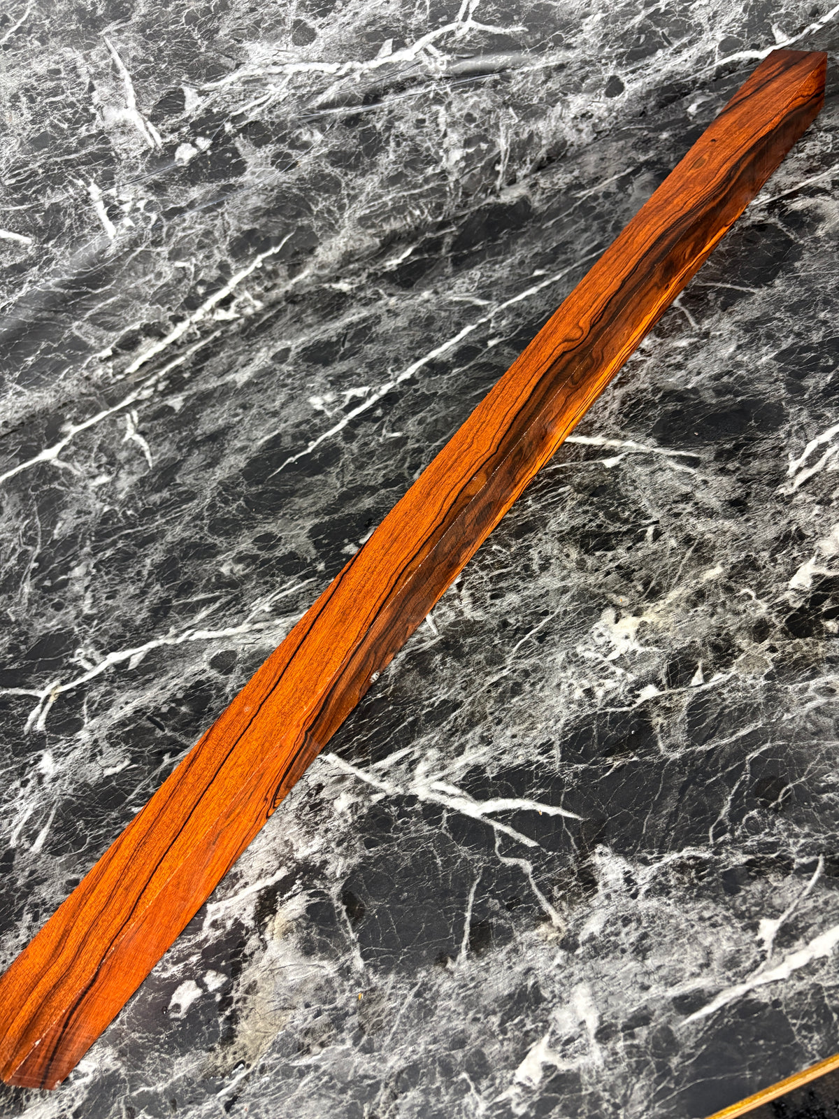 Mastergrade Instrument Quality Turning Pool Cue Desert Ironwood IWBF505 - 30 x 1.5 x 1.55-1.42”