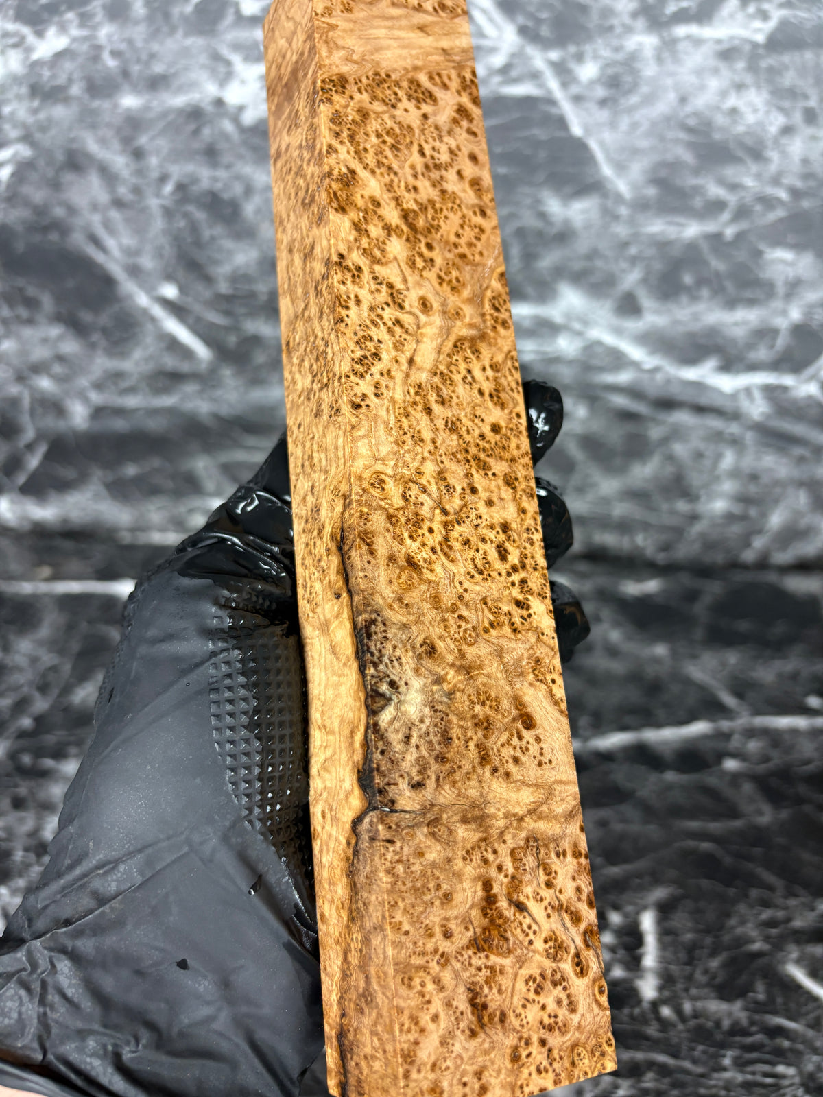 BAB402 - 9.7 x 1.7 x 1.18”