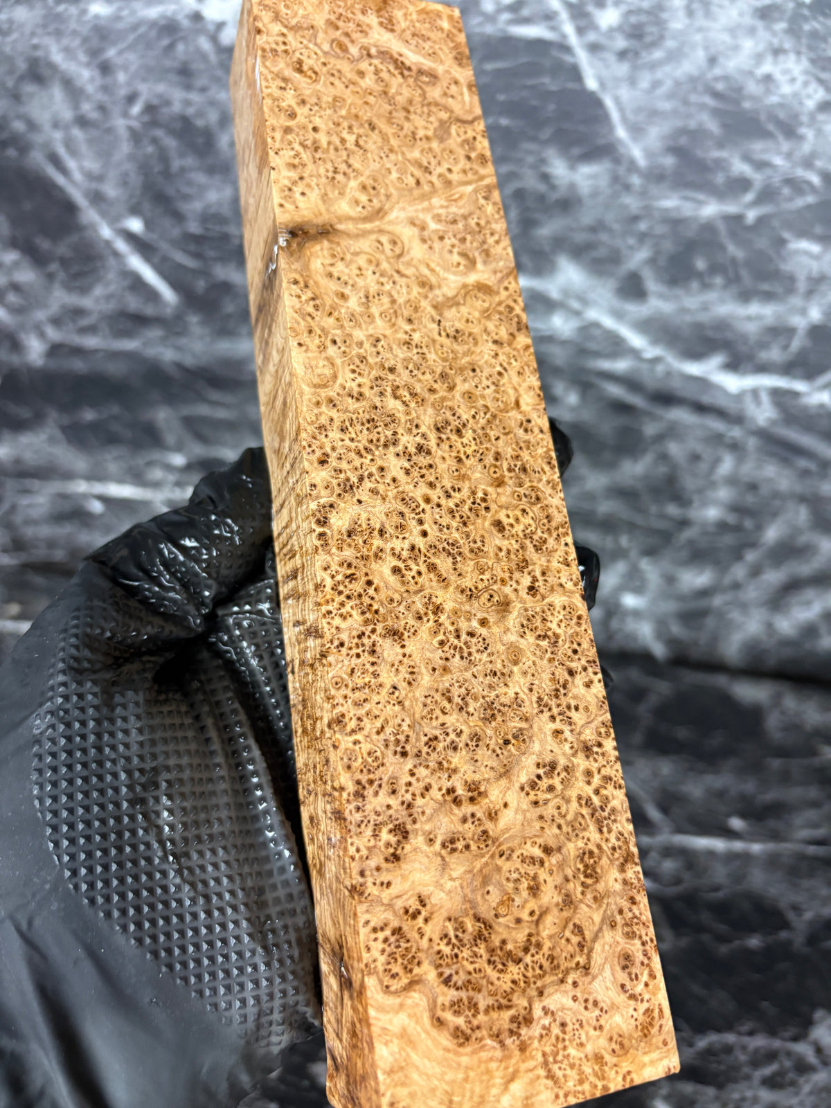 BAB404 - 9.5 x 2.1 x 1.4”