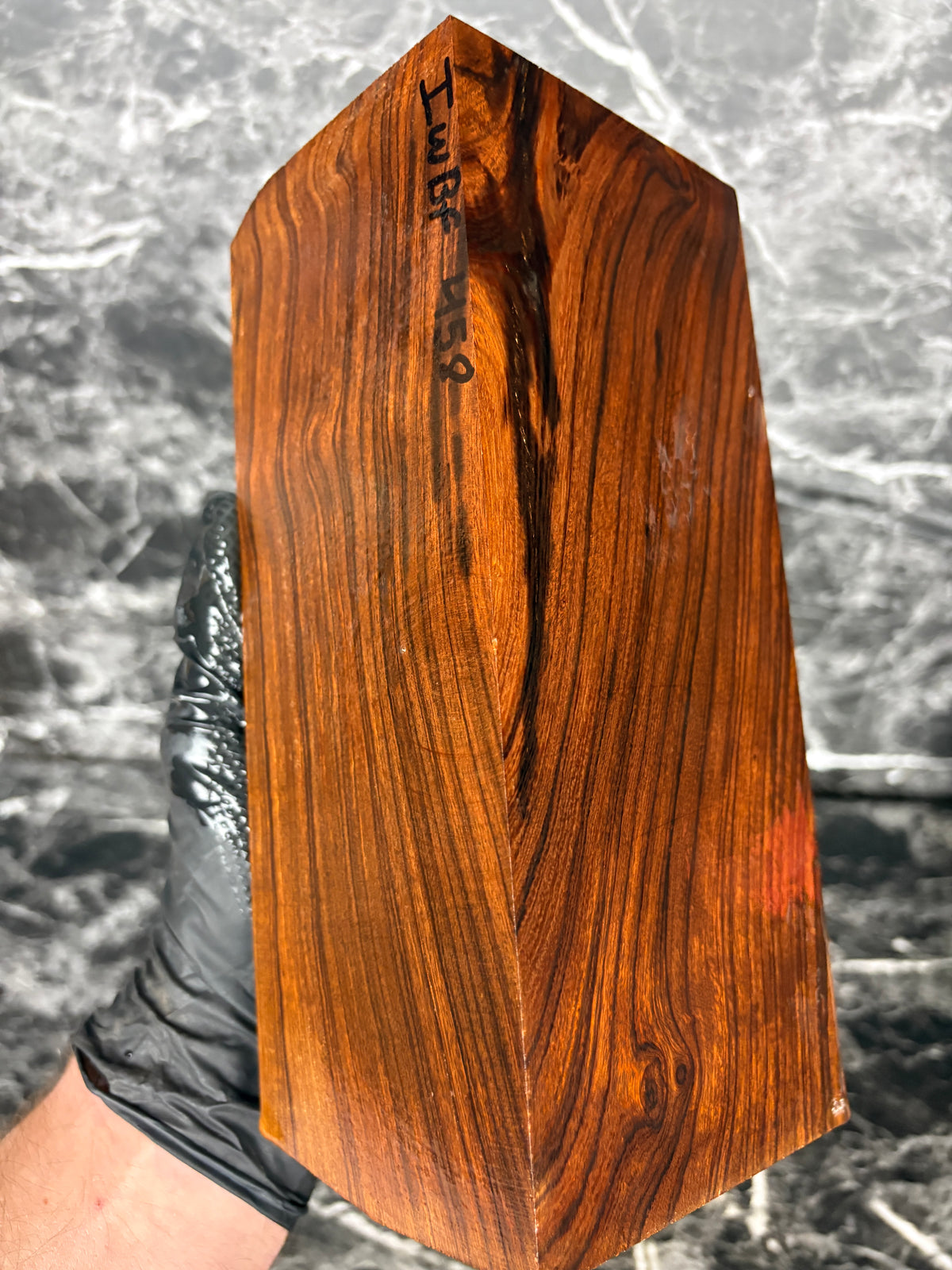 IWBF458 - 9 x 3.9 x 3.4”
