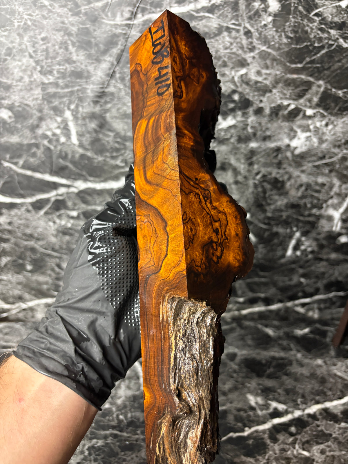IWB410 - 7.9 x 3.25-.8 x 1.75”