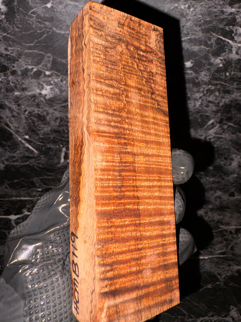 HCMB119 - 5.9 x 1.9 x 1.1”
