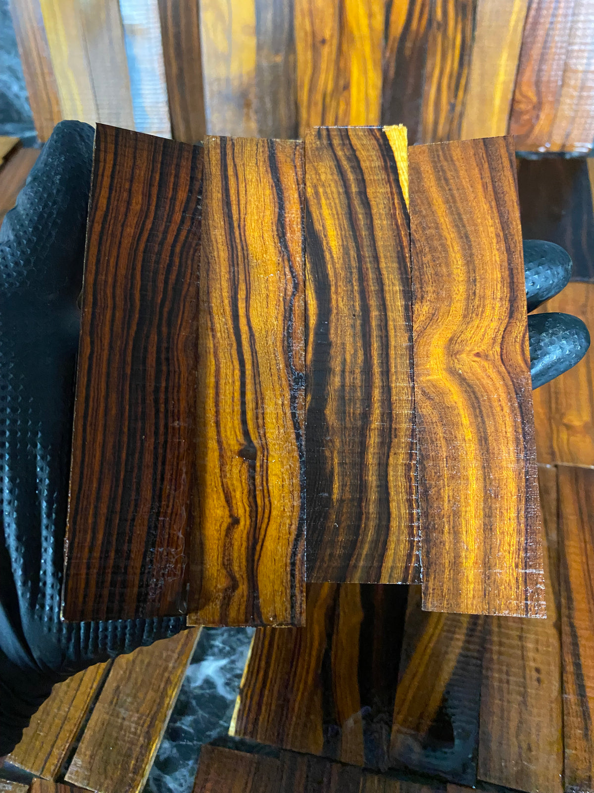 BARGAIN BOX109 - 87 scales