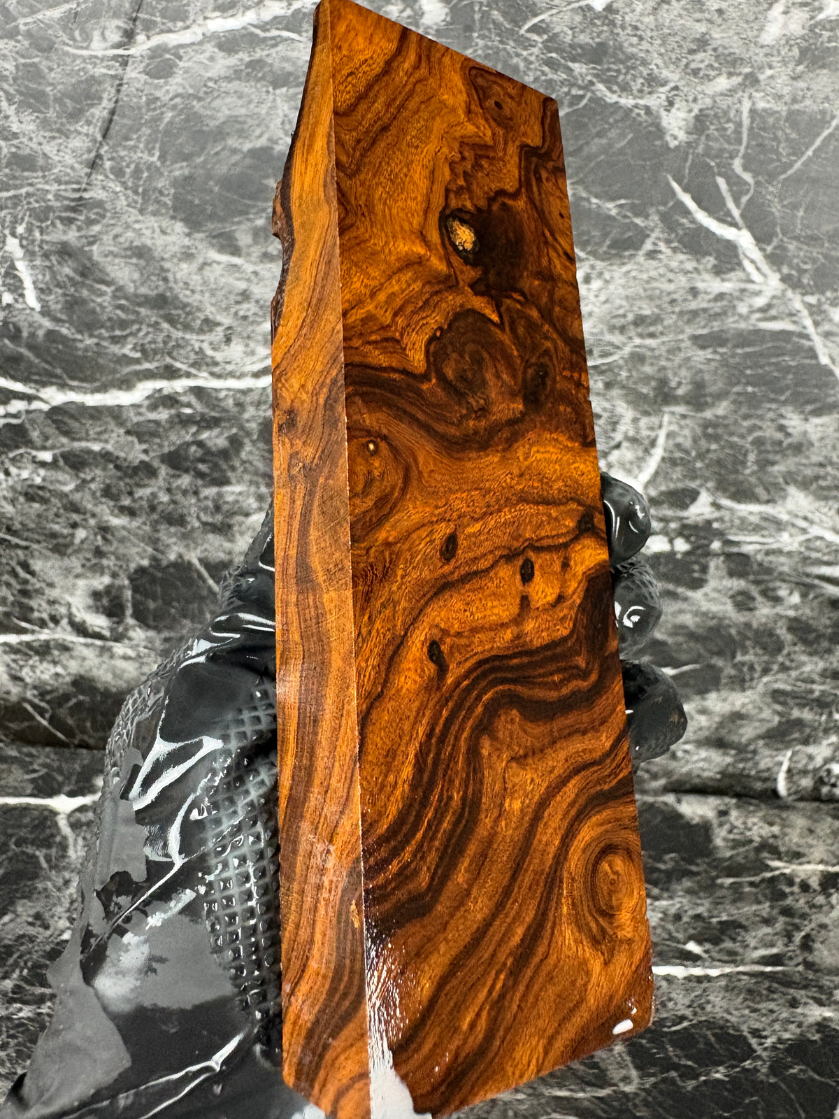 IWB121 - 6.7 x 2.1 x 1”
