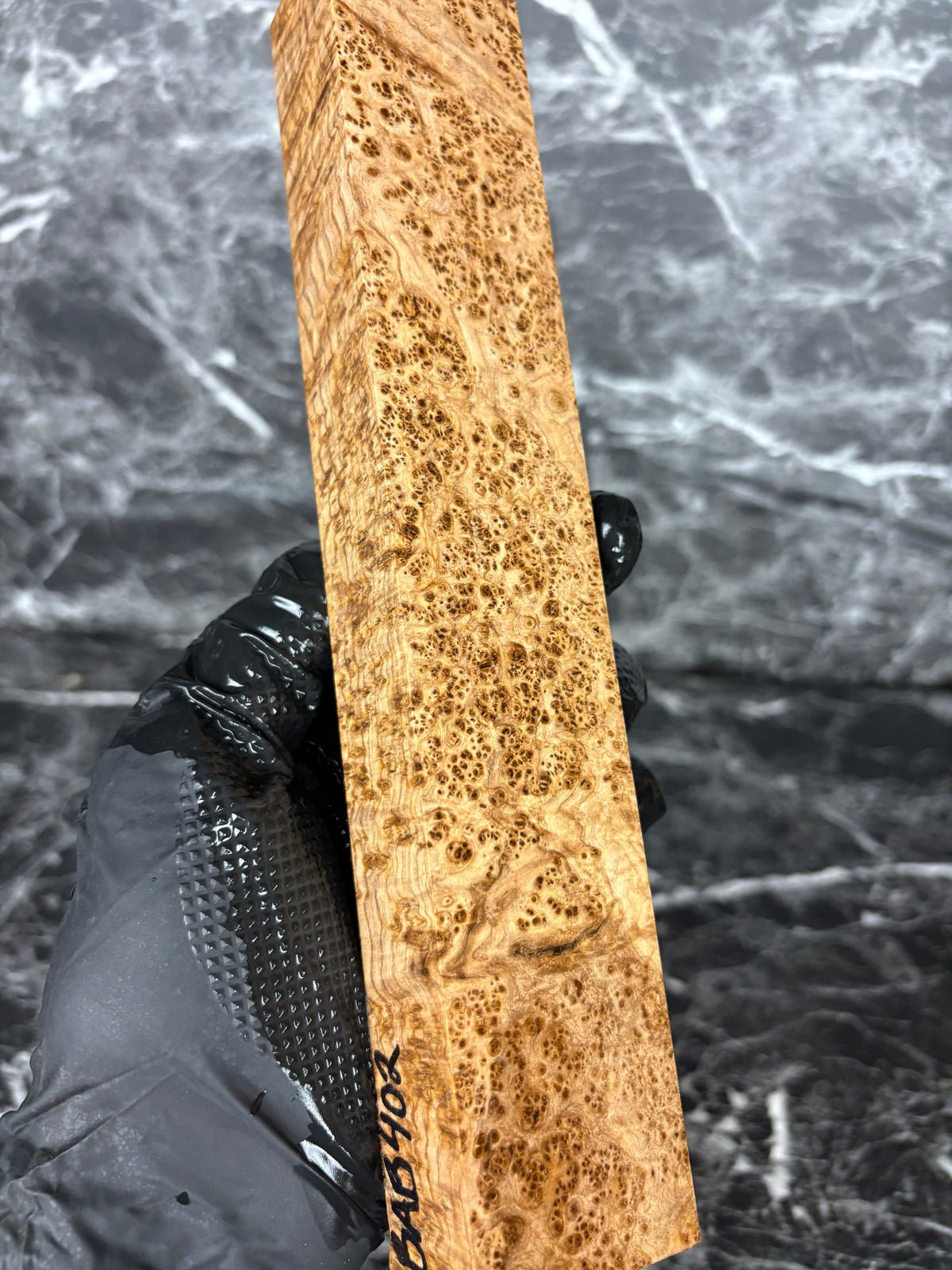 BAB402 - 9.7 x 1.7 x 1.18”