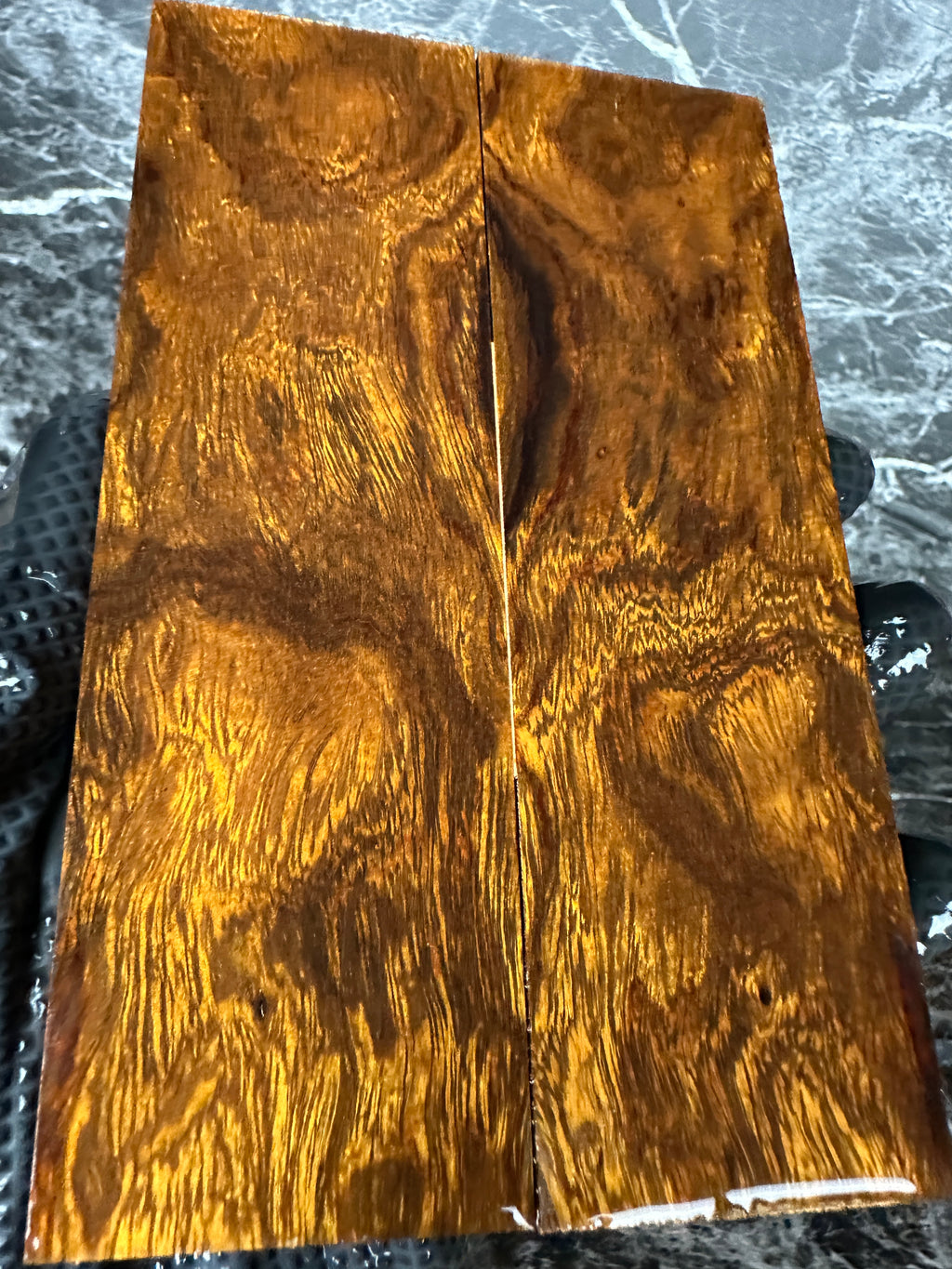 Desert Ironwood Scales IWSF200 - 6 x 2 x .37”