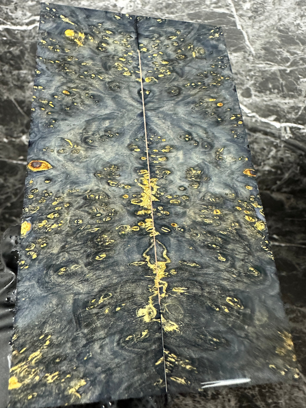 Boxelder Dyed Burl Scales BXSD103 - 5.65 x 1.6 x .33”