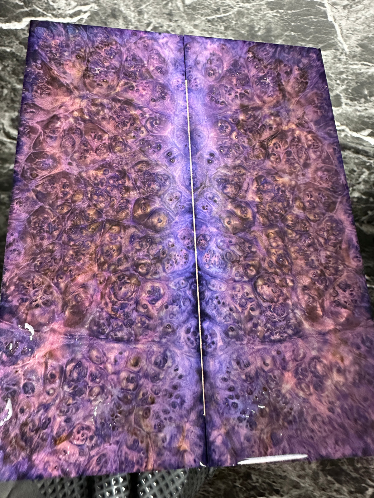 Boxelder Dyed Burl Scales BXSD110 - 5.75 x 2.25 x .39”