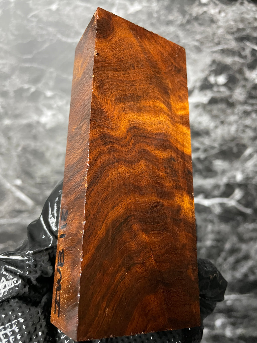 IWB118 - 5.05 x 1.95 x 1.14”