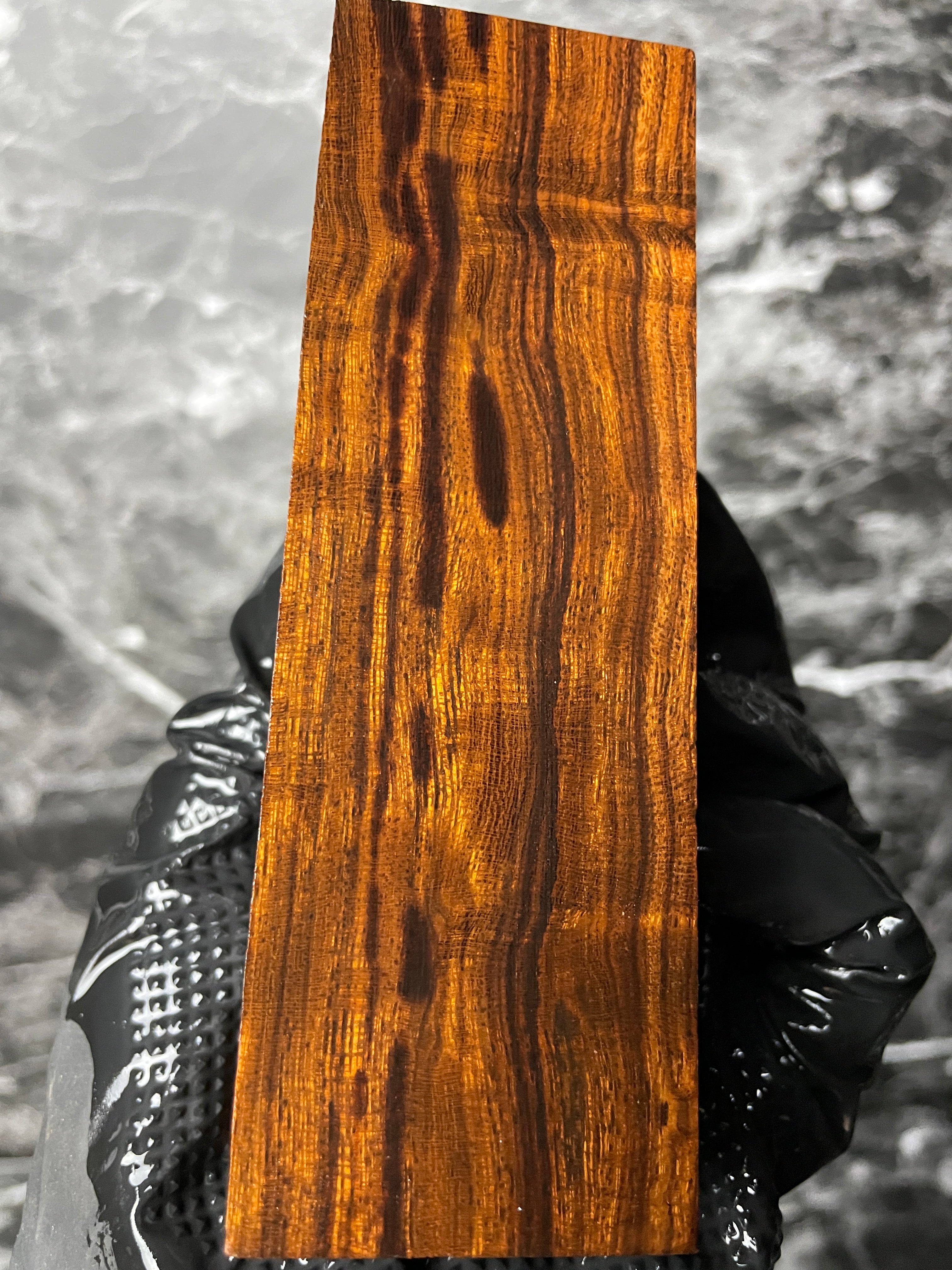 IWB137 - 5.2 x 1.7 x 1.18”