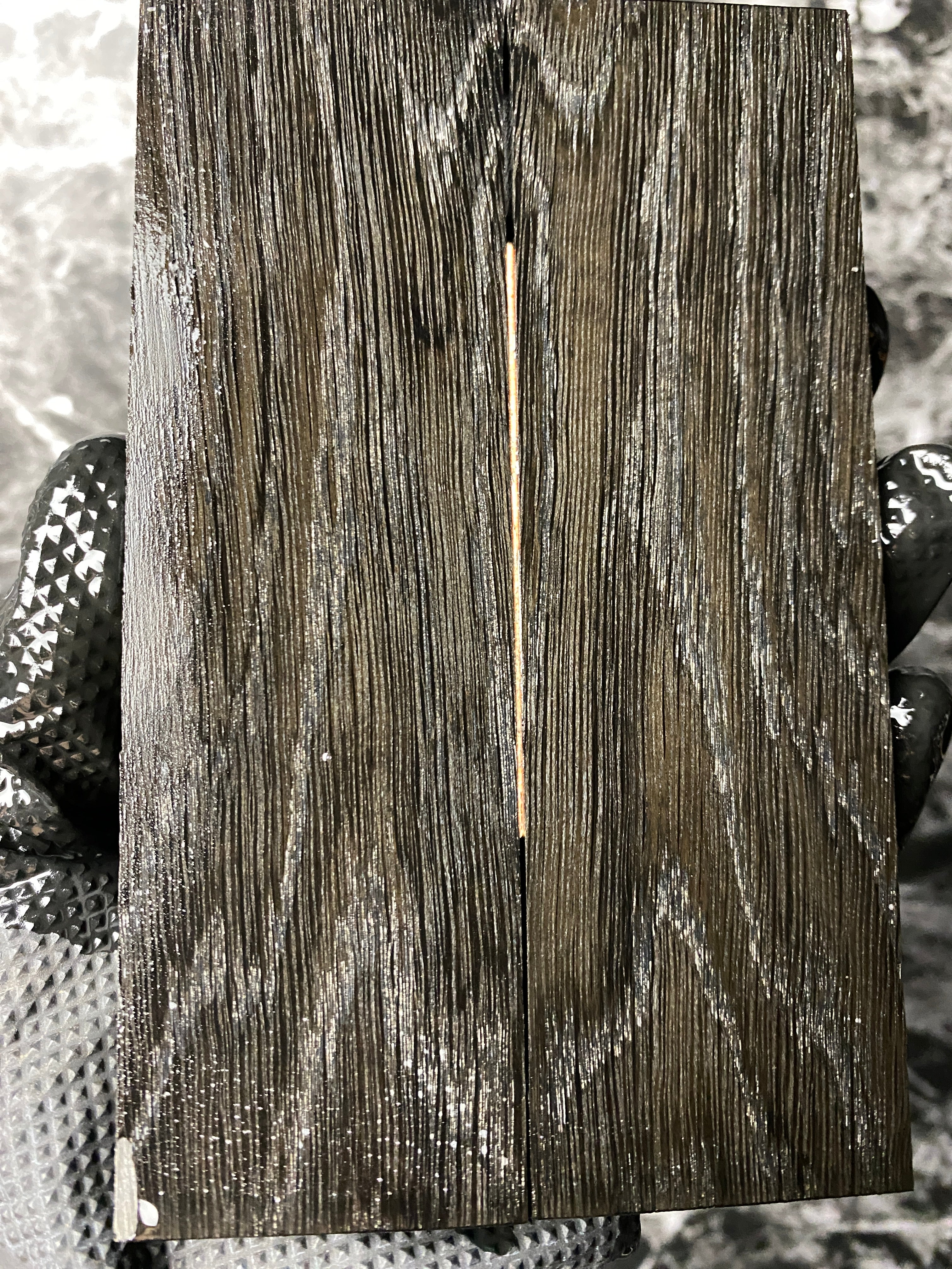 BOGS101 - 6 x 1.8 x .4”