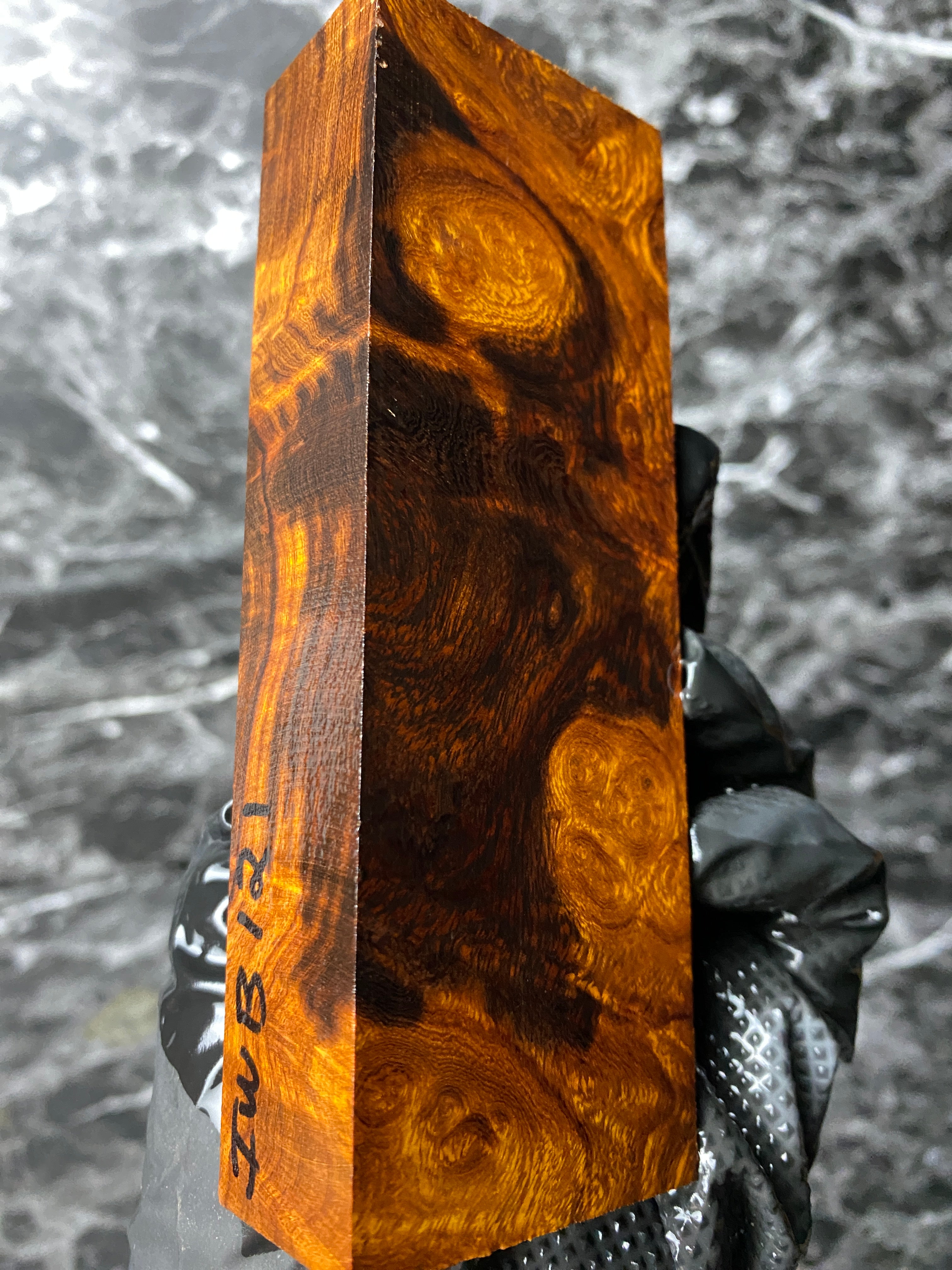 IWB121 - 5.57 x 1.9 x 1.12”