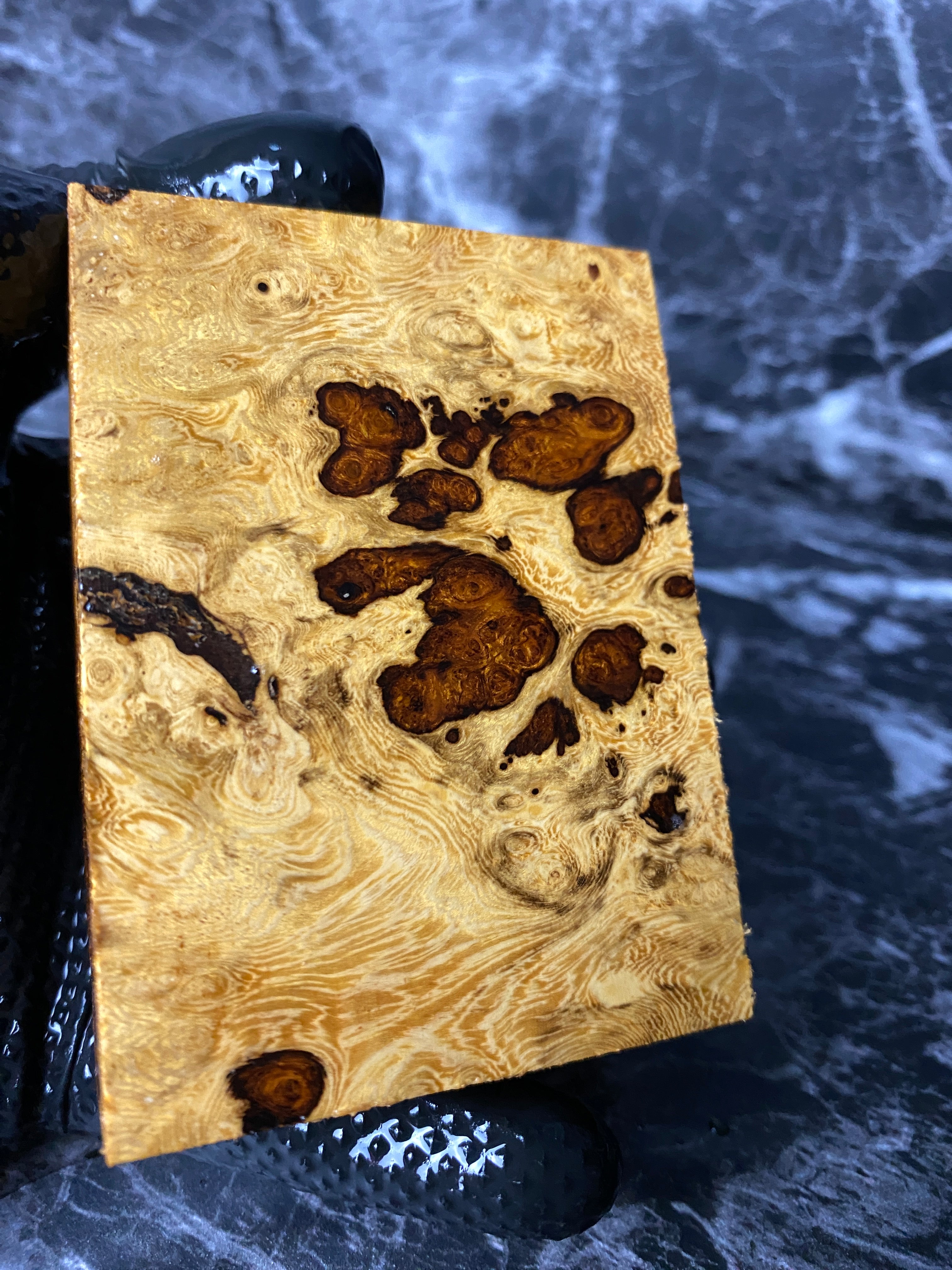 GEM105 - 3.30 x 2.44 x .91”