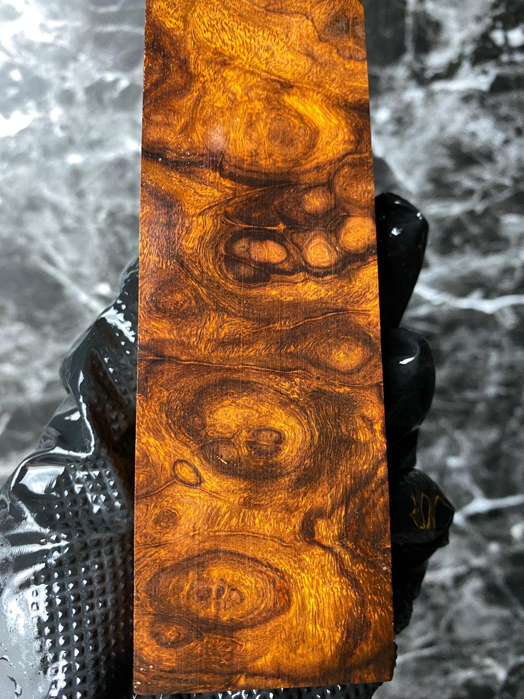 IWB204 - 5.55 x 1.84 x 1.15”