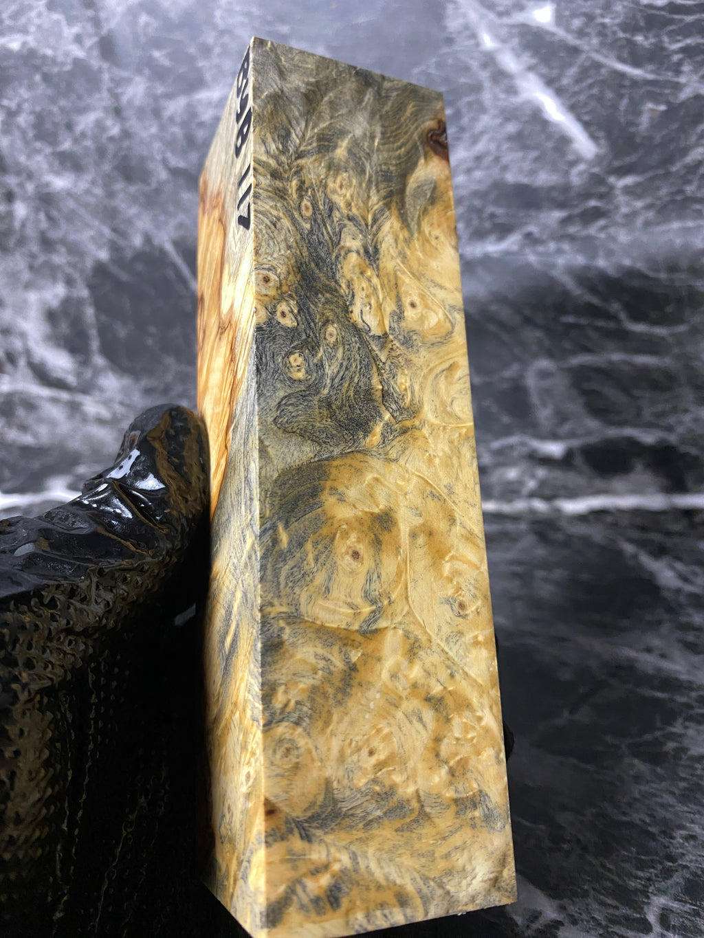 BYB117 - 5.80 x 1.52 x 1.72”