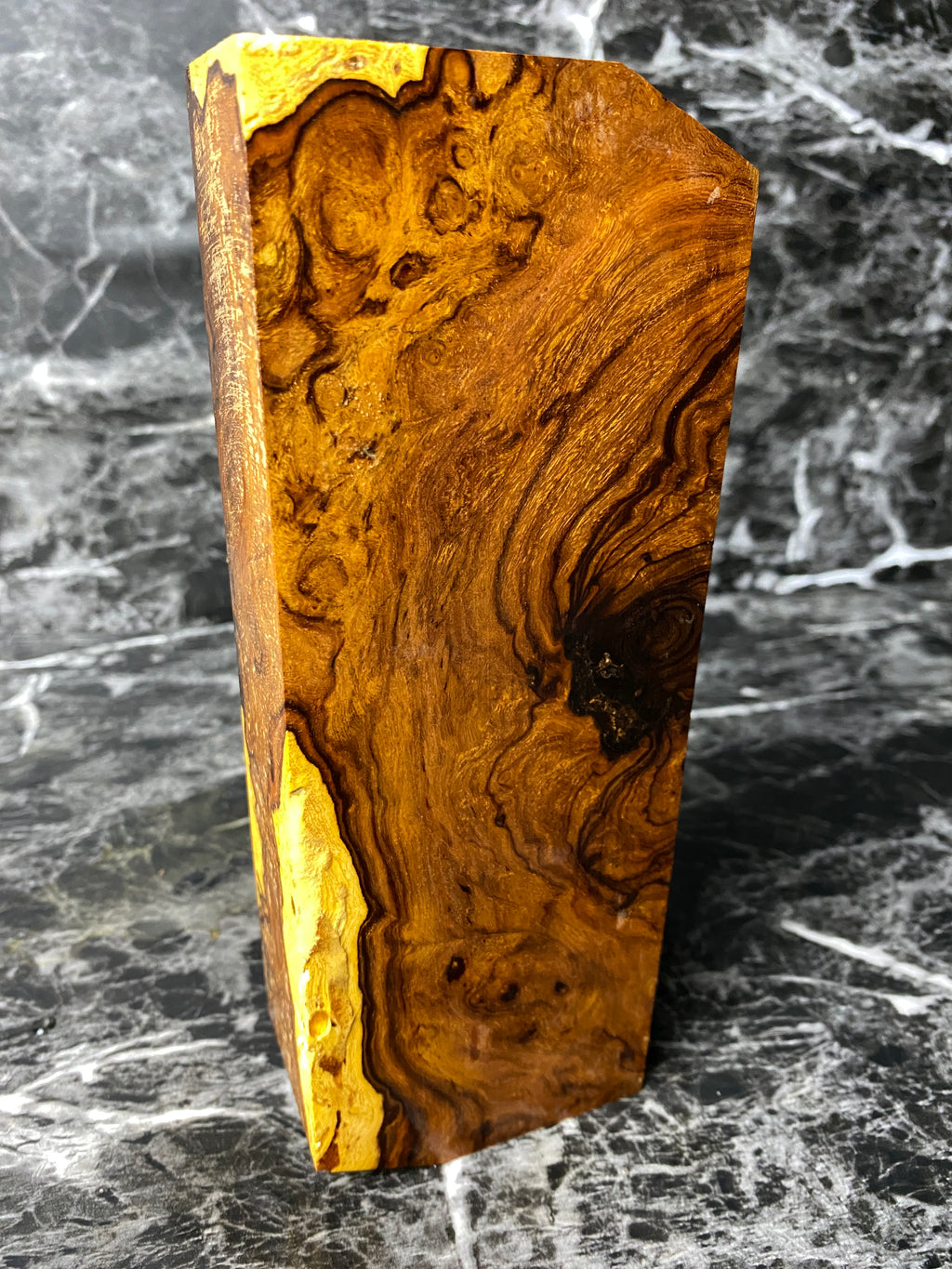 IWB431 - 8.5 x 3.25 x 1.95”