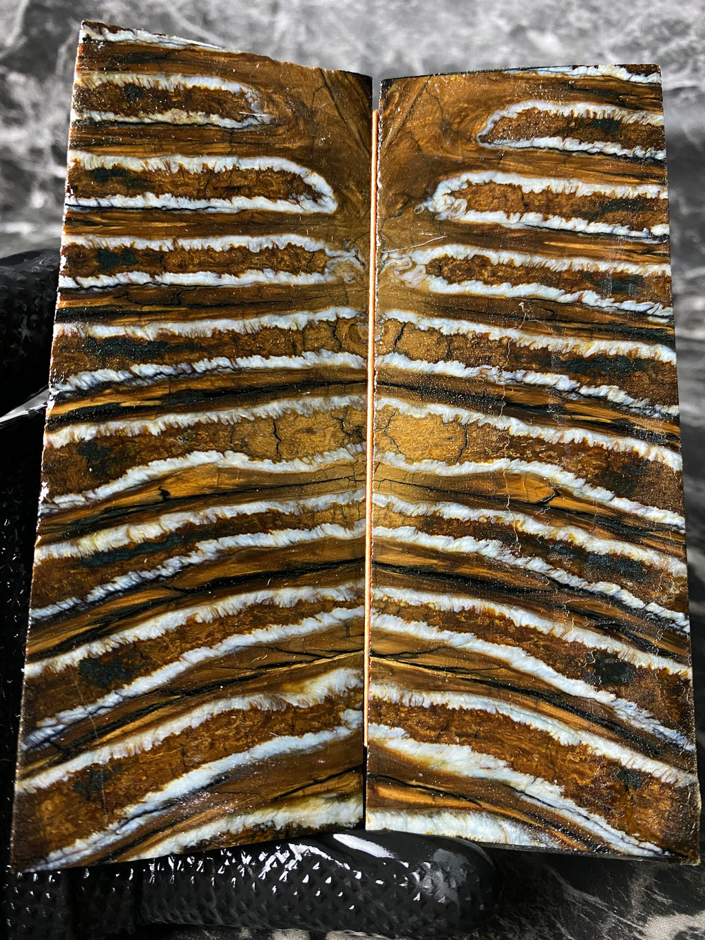 MAMS102 - 5.18 x 1.96 x .36"