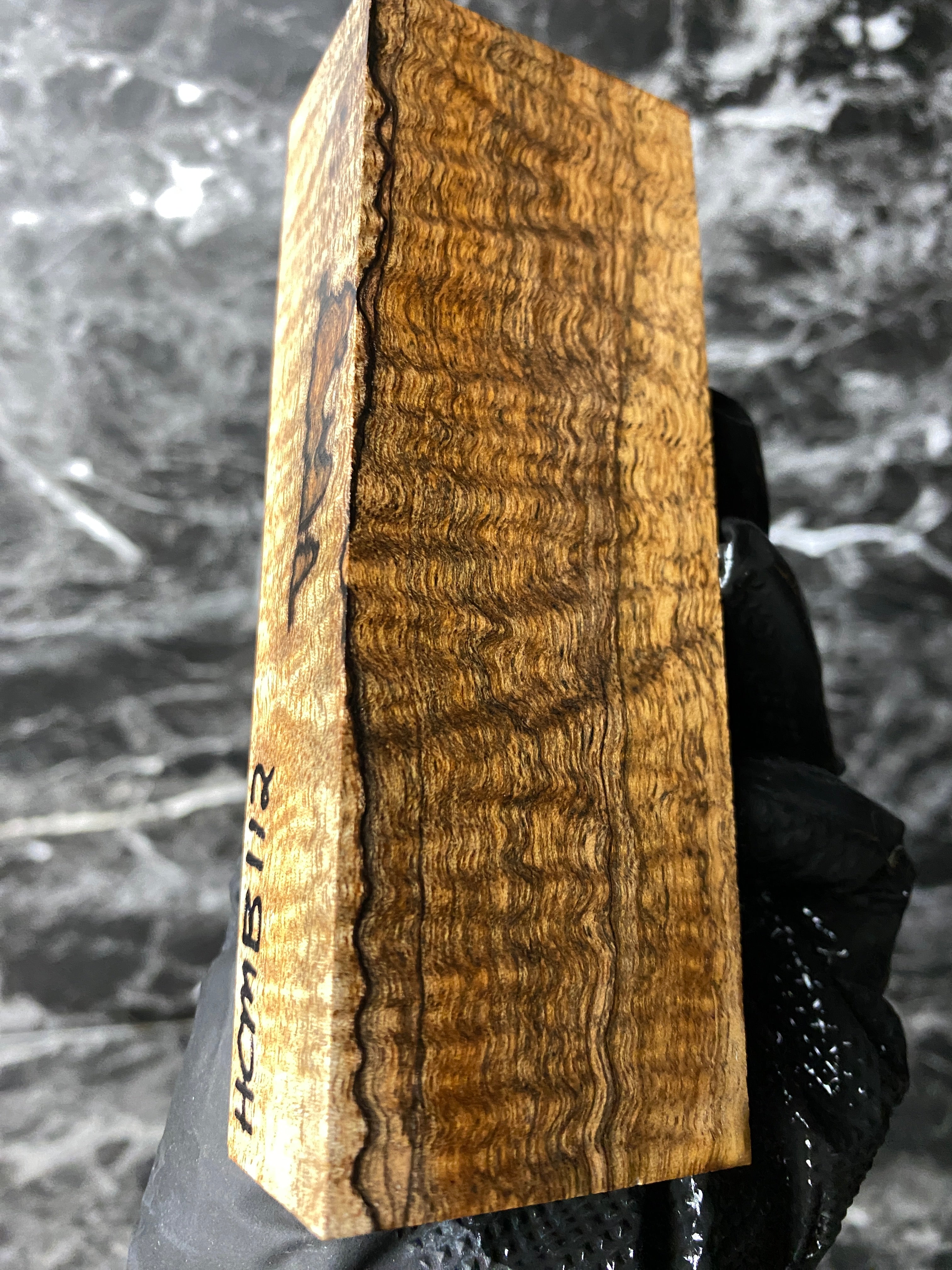 HCMB112 - 5.25 x 1.9 x 1.15”