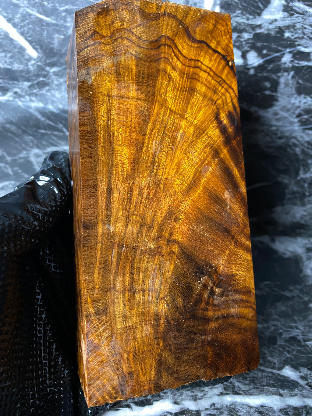 IWB401 - 6.30 x 2.81 x 1.5”