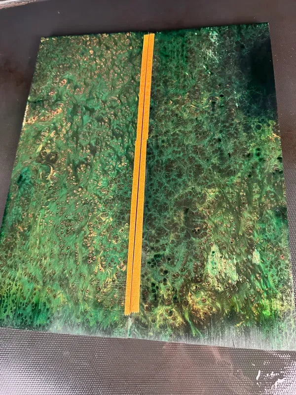 GUITAR TOP100 - 17 x 7 x .4”